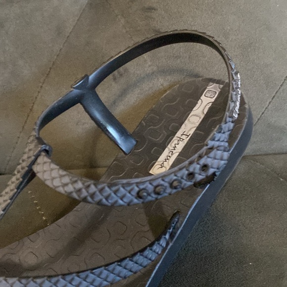 Ipanema Class Wish Black Sandals - Picture 4 of 7